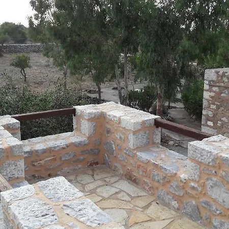 Holiday home Mani Charabos