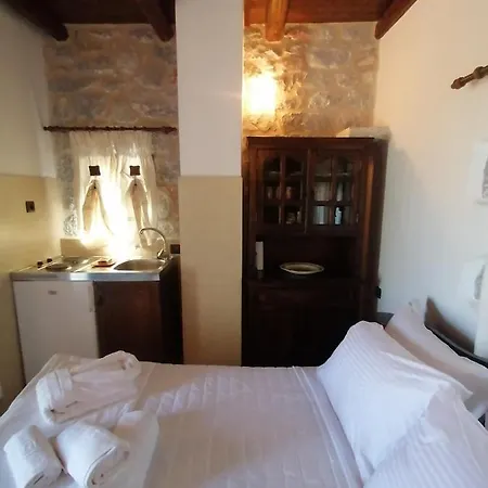Mani Charabos Holiday home *